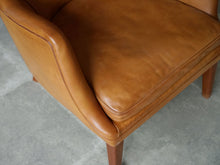 画像をギャラリービューアに読み込む, アルネ・ヴォッダーの革張りのイージーチェア Arne Vodder Arm chair upholstered with leather Ivan Schlechter レザーの一人がけ椅子の縁
