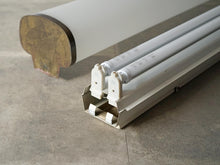 画像をギャラリービューアに読み込む, Vilhelm Lauritzen Rådhusarmatur City Hall light fixture Louis Poulsen celling light ヴィルヘルムラウリッツェン シーリングライト 市庁舎の天井照明 ヴィンテージ カバーを外した様子