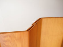 画像をギャラリービューアに読み込む, Poul Kjærholm PK111 Room divider