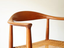 画像をギャラリービューアに読み込む, Hans J Wegner Johannes Hansen JH501 ハンス ウェグナー ザチェア ヨハネスハンセン 籐 チーク材 アームチェアの肘掛け