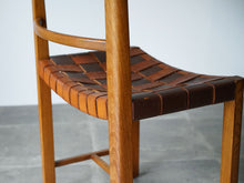 画像をギャラリービューアに読み込む, マグナス・ステフェンセンのレザー編みのチェア Magnus L Stephensen Chair by Søren Willadsen 北欧ヴィンテージの椅子の裏面後ろフレームと座面