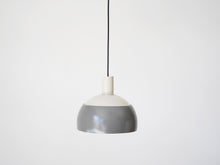 画像をギャラリービューアに読み込む, フィンユールのペンダントライト グレーのツートンカラー 吊り下げ照明 北欧デザイン Finn Juhl Two-tone pendant light