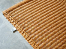 画像をギャラリービューアに読み込む, ポール・ケアホルム ラウンジチェアPk22 EKC製ヴィンテージ Poul Kjærholm PK22 Chair ケアホルムの椅子の座面は籐編み