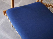 画像をギャラリービューアに読み込む, ハンスJウェグナー イージーチェア ラウンジチェア ヨハネスハンセン製ビンテージ Hans J. Wegner JH719 Chair ウェグナーの椅子の座面は青いクッション