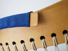 画像をギャラリービューアに読み込む, ハンスJウェグナー イージーチェア ラウンジチェア ヨハネスハンセン製ビンテージ Hans J. Wegner JH719 Chair ウェグナーの椅子のネッククッションの木製パーツが欠け メンテナンス跡