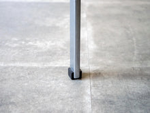 画像をギャラリービューアに読み込む, Poul Kjærholm PK33 Stool