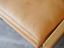 画像をギャラリービューアに読み込む, ポール・ケアホルム ラウンジチェア PK31 1シーター Poul Kjærholm PK31/1 Chair E Kold Christensen ヴィンテージ ソファのクッションの革にシミ