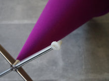 画像をギャラリービューアに読み込む, Verner Panton Cone Plus Linje ヴェルナーパントンコーンチェア ピンク 紫 バースツール ハイチェアの脚