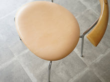 画像をギャラリービューアに読み込む, Hans J Wegner Johannes Hansen JH701 ハンス J ウェグナー ヨハネス ハンセン 北欧ヴィンテージ アームチェアの座面 ヌメ革