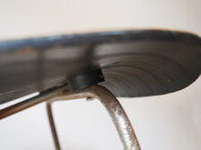 画像をギャラリービューアに読み込む, Charles Eames Ray Eames Herman Miller LCM Chair チャールズ レイ イームズ ハーマンミラー ヴィンテージ家具 チェア 座面フレームの接続部