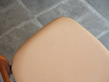 画像をギャラリービューアに読み込む, フィンユールのチェアSW96 Finn Juhl SW96 chair Søren Willadsen 北欧デザインの椅子の座面の革