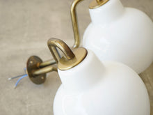 画像をギャラリービューアに読み込む, Vilhelm Lauritzen Louis Poulsen VL Bracket Lamp ヴィルヘルム ラウリッツェン ルイス ポールセン ブラケットランプオパールガラス 真鍮 ウォールランプ