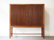 画像をギャラリービューアに読み込む, Peter Hvidt & Orla Mølgaard-Nielsen cabinet キューバンマホガニーのキャビネット ピーター・ビット&オルラ・ムルガード・ニールセン 超希少ビンテージ 北欧モダンの棚