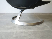 画像をギャラリービューアに読み込む, Jørgen Kastholm Preben Fabricius Scimitar Chair Ivan Schlechter ヨルゲン カストホルム プレバン ファブリシャス シミターチェア イヴァン シュレクター 革張り ラウンジチェア 金属の脚 後ろから