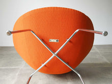 画像をギャラリービューアに読み込む, Arne Jacobsen FH3318 The Pot chair Fritz Hansen アルネ ヤコブセン フリッツハンセン製 ポットチェア オレンジ ラウンジチェア