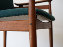 画像をギャラリービューアに読み込む, フィン・ユール アームチェア FD192 Finn Juhl Arm chair France&Son フィンユールの椅子の前脚側