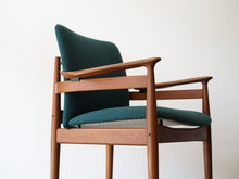 画像をギャラリービューアに読み込む, フィン・ユール アームチェア FD192 Finn Juhl Arm chair France&Son フィンユールの椅子の側面