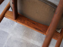 画像をギャラリービューアに読み込む, フィンユール NV55 アームチェア ブラジリアンローズウッド ニルスヴォッダー Finn Juhl NV55 arm Chair brazilian rosewood Niels Vodder フィンユールの椅子のフレームに刻印