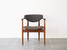 画像をギャラリービューアに読み込む, フィンユール NV55 アームチェア ブラジリアンローズウッド ニルスヴォッダー Finn Juhl NV55 arm Chair brazilian rosewood Niels Vodder フィンユールの椅子の正面やや上から