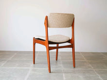 画像をギャラリービューアに読み込む, Erik Buch(エリック・バック)のダイニングチェアモデル49の背面