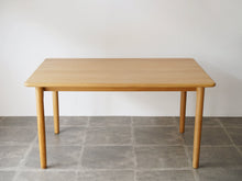 画像をギャラリービューアに読み込む, Kurt Østervig Table with one extension leaf