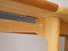 画像をギャラリービューアに読み込む, Kurt Østervig Table with one extension leaf