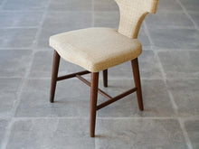 画像をギャラリービューアに読み込む, ヴィンテージのドレッサーチェアの座面と脚