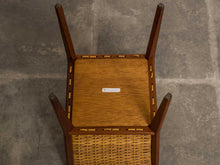 画像をギャラリービューアに読み込む, デンマークのソーイングボックス(裁縫箱)の裏側