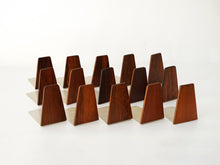 画像をギャラリービューアに読み込む, Trapezium shaped Book Supports