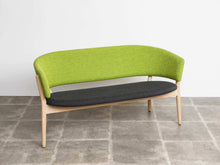 画像をギャラリービューアに読み込む, ナナディッツェルのソファND82の全体