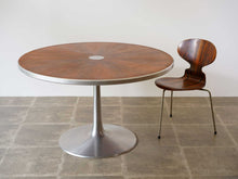 画像をギャラリービューアに読み込む, Poul Cadovius Table