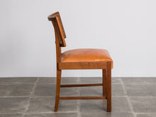 画像をギャラリービューアに読み込む, Rigmor Andersen(リーグモル・アンデルセン)のダイニングチェアの横