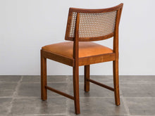 画像をギャラリービューアに読み込む, Rigmor Andersen(リーグモル・アンデルセン)のダイニングチェアの背面