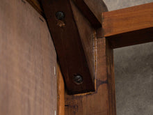 画像をギャラリービューアに読み込む, Rigmor Andersen(リーグモル・アンデルセン)のダイニングチェアの座面を支える