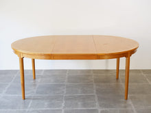 画像をギャラリービューアに読み込む, Hans J.Wegner Table