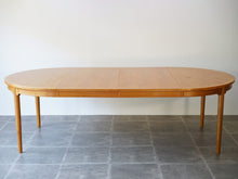 画像をギャラリービューアに読み込む, Hans J.Wegner Table