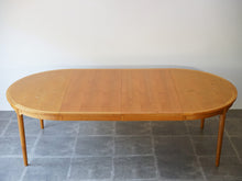 画像をギャラリービューアに読み込む, Hans J.Wegner Table