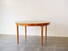 画像をギャラリービューアに読み込む, Hans J.Wegner Table