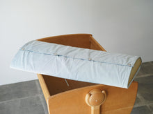 画像をギャラリービューアに読み込む, Nanna Ditzel(ナナ・ディッツェル)のゆりかごLuluのマットレスの裏面