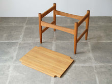 画像をギャラリービューアに読み込む, Hans J. Wegner(ハンスJウェグナー)のAT50テーブルは天板の取り外しができる