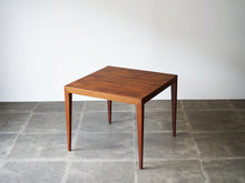 画像をギャラリービューアに読み込む, Severin Hansen Jr. Table