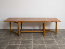 画像をギャラリービューアに読み込む, モーエンセンのダイニングテーブル