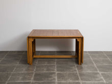 画像をギャラリービューアに読み込む, モーエンセンのダイニングテーブル畳んだ様子