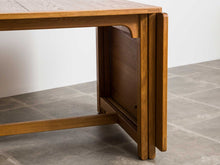 画像をギャラリービューアに読み込む, モーエンセンのダイニングテーブル畳まれた部分