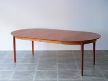 画像をギャラリービューアに読み込む, 北欧テーブルを延伸して全体を斜め上から