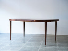 画像をギャラリービューアに読み込む, Kai Kristiansen and others Table