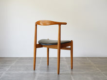 画像をギャラリービューアに読み込む, Hans J. Wegner FH1934 Chair