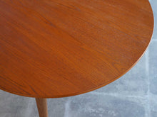 画像をギャラリービューアに読み込む, ハンスJウェグナーのテーブルAT8天板