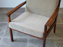 画像をギャラリービューアに読み込む, Fredrik A. Kayser Chair