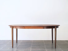 画像をギャラリービューアに読み込む, Danish furniture design Table